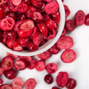 Freeze Dried Cranberry Fruit Slices for Ice Cream, Juice and Smoothie Toppings